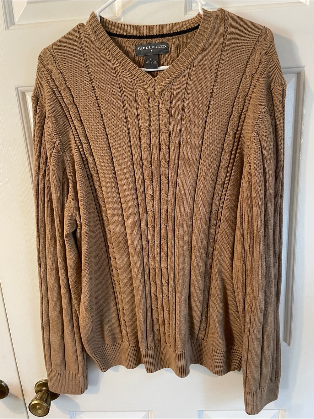 Saddlebred Men's V-Neck Cable Knit Sweater - Tan Brown